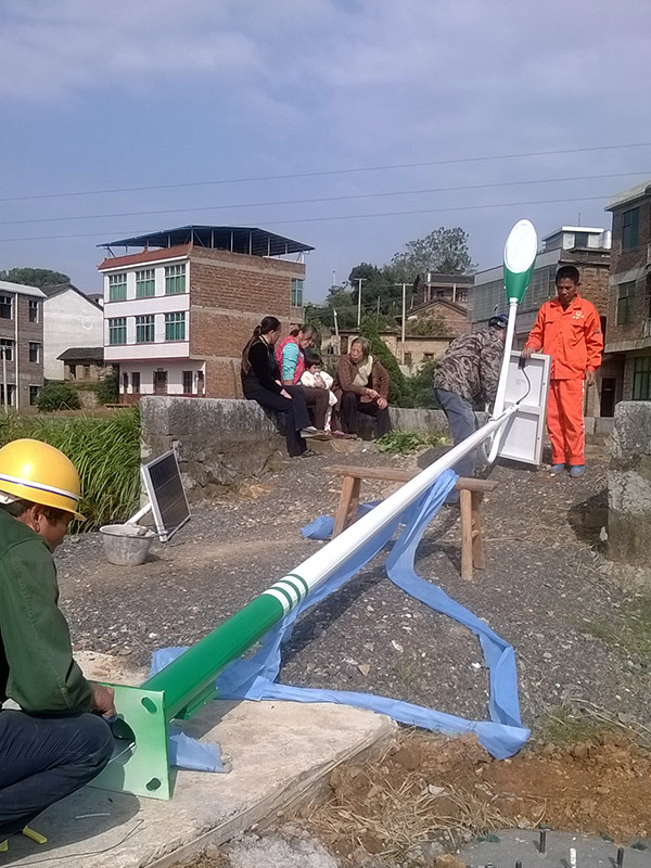 湖南省衡陽市祁東縣黃土坡鎮三星村太陽能路燈工程案例