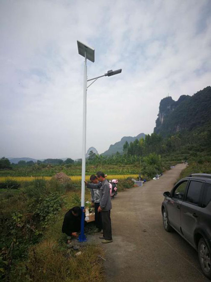 太陽(yáng)能路燈_廣西太陽(yáng)能路燈_太陽(yáng)能路燈報(bào)價(jià)