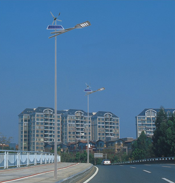 太陽能路燈 太陽能風光互補路燈 南德太陽能路燈廠家
