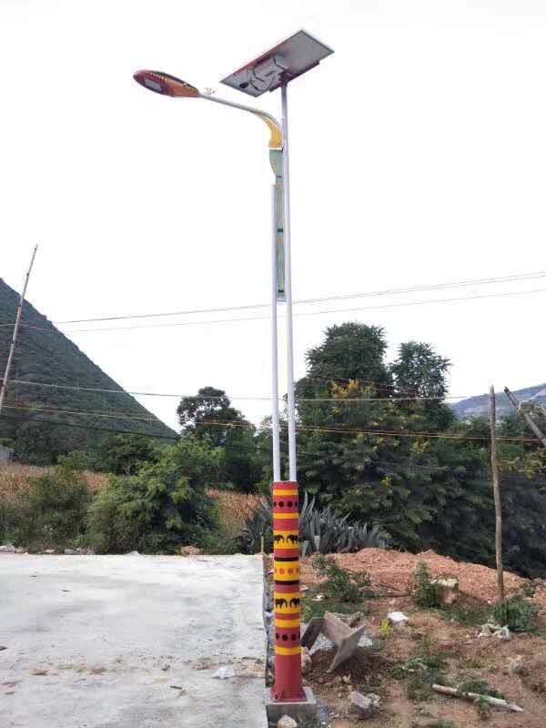 分體式太陽能路燈——農村抗風防水智能照明首選