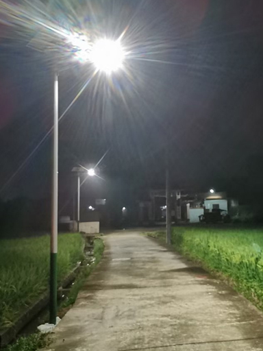 廣東韶關始興南方地區村70盞新農村太陽能路燈